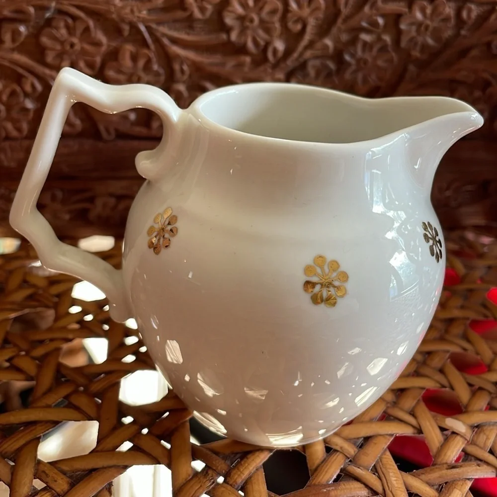 Vintage Hall Ceramic Starburst Ivory Creamer Mini Pitcher Cream Gold 1536 China
